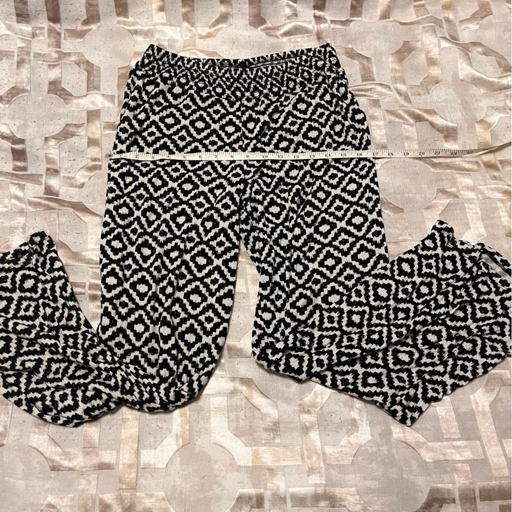 Black and White Patterned Top